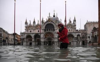 Acqua alta: Confcommercio in mobilitazione generale per riaprire le attività economiche a Venezia, Chioggia e lungo il litorale