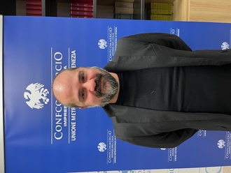 Ali Confcommercio Venezia e Rovigo: eletto presidente Alessandro Tridello, titolare della Libreria Ubik di Mestre